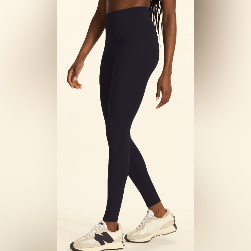 Vuori chilled out legging